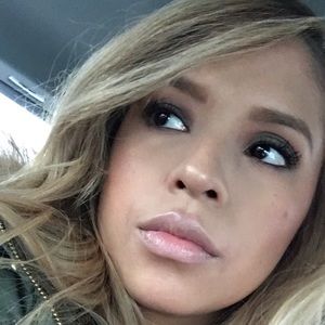 Meet your Posher, Priscilla